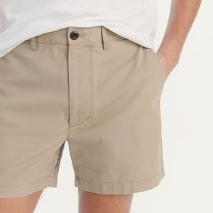 J. Crew Men’s khaki 7 in Chino Short